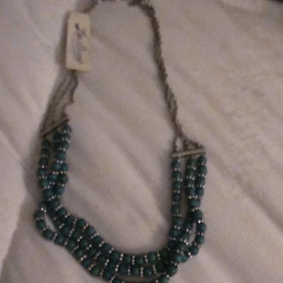 TURQUOISE Necklace - Picture 3 of 4